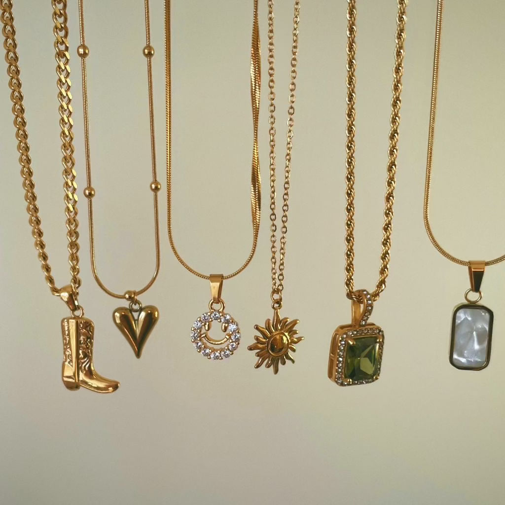 Pendant Necklaces