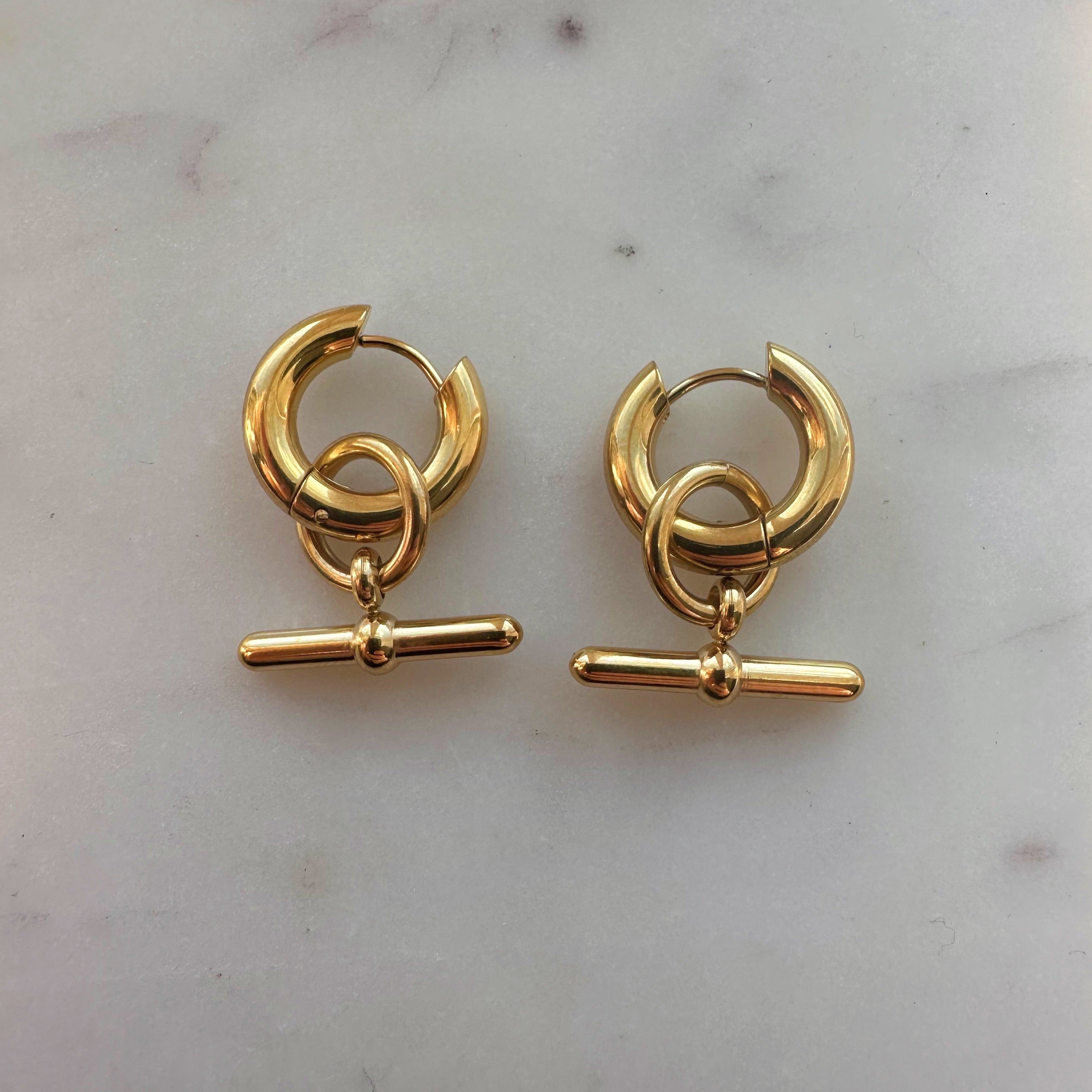 Durable and Beautiful T-Bar Earrings in Gold