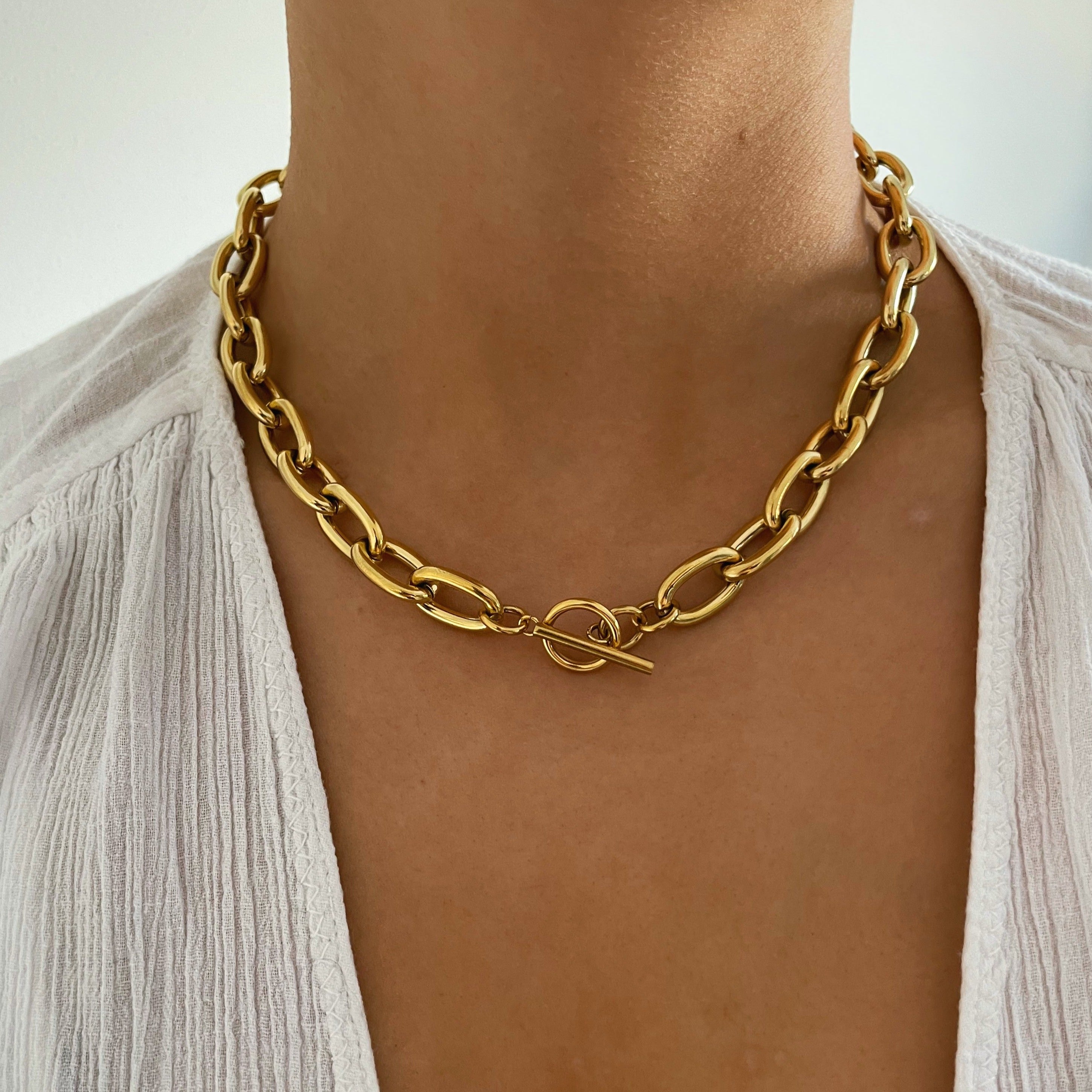Women's statement gold chunky necklace, perfect for any occasion