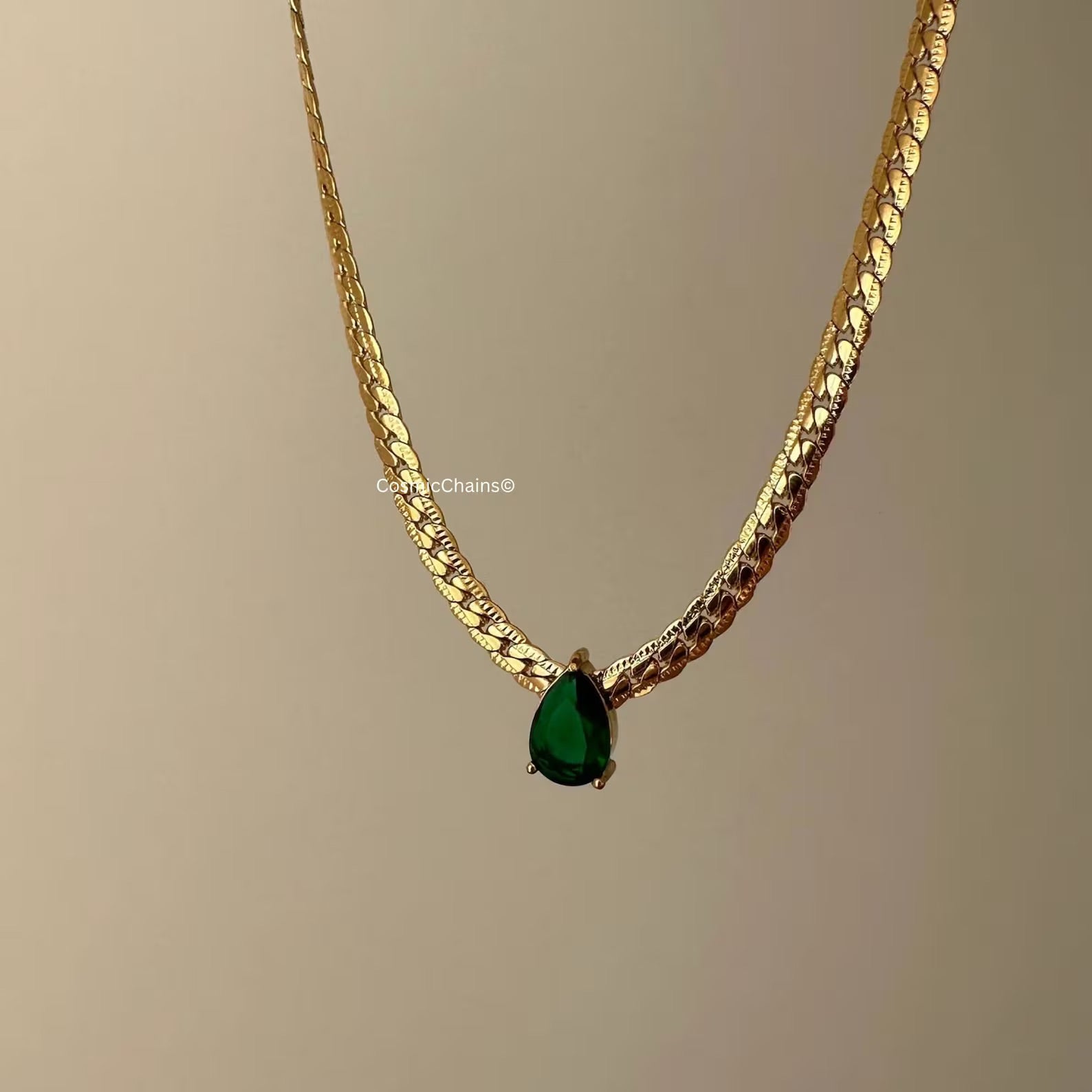 Green Aurora Chain - Cosmic Chains