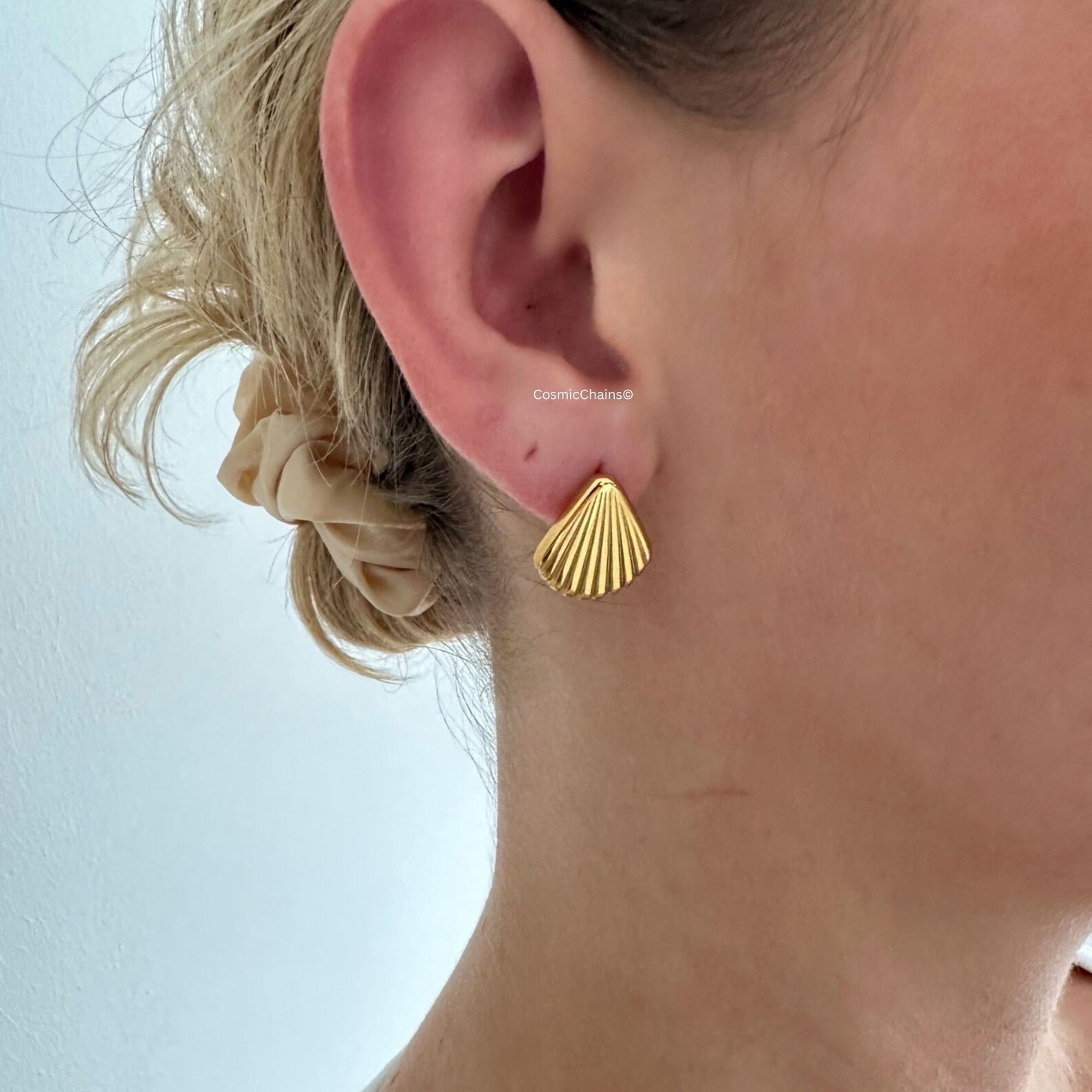 Shell Earrings - Cosmic Chains 