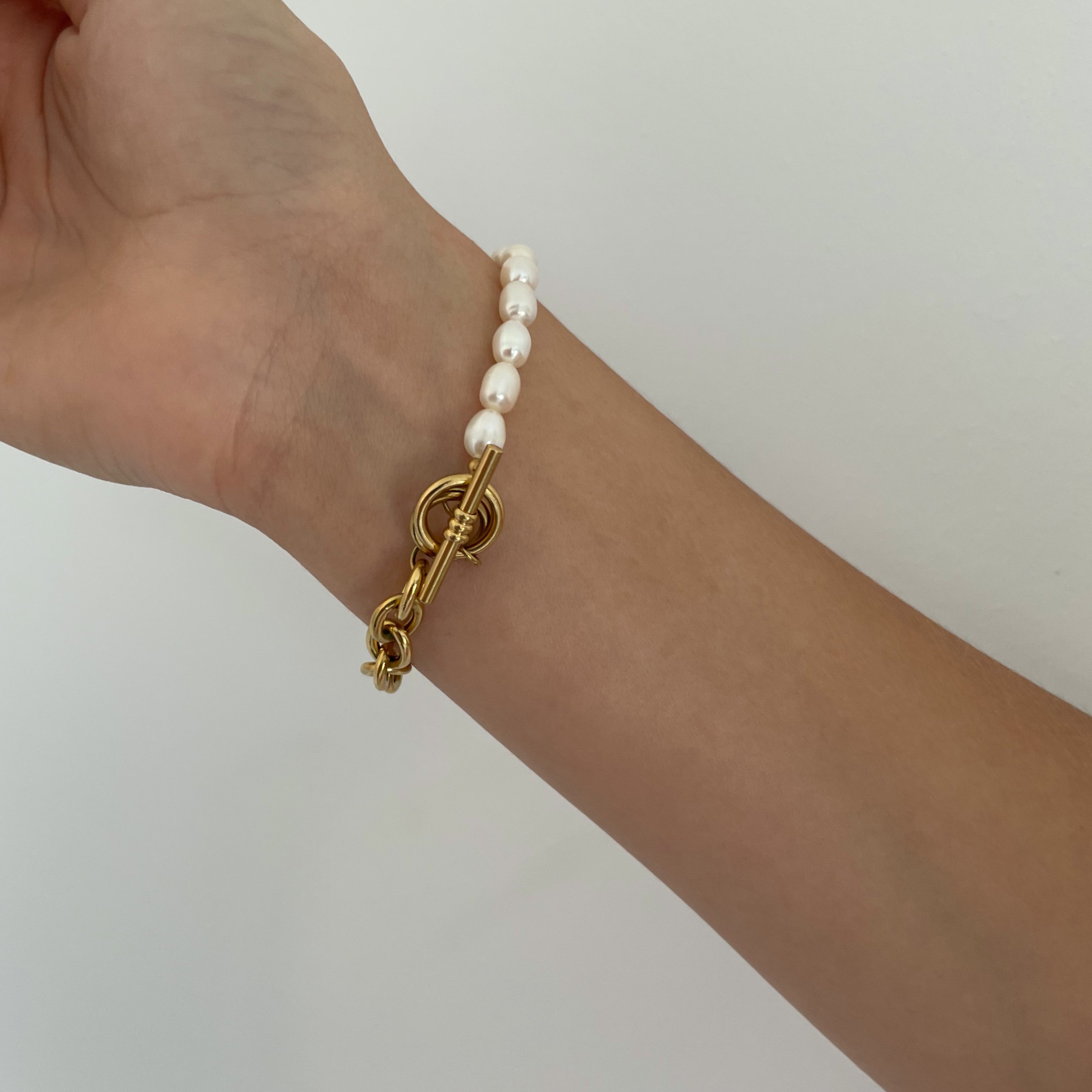 Pearl Chain Bracelet - Cosmic Chains