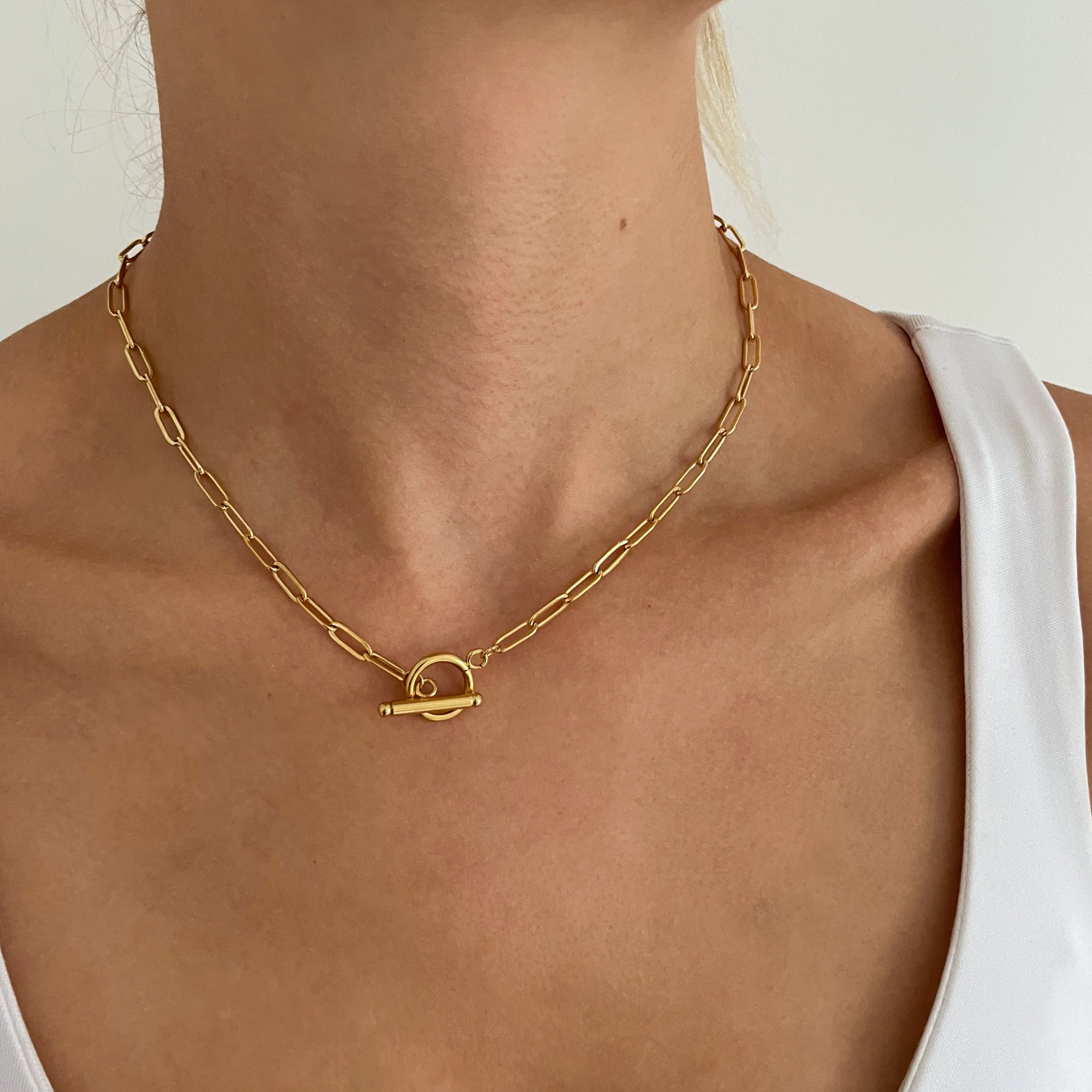 Fashionable Paperclip Gold Toggle Chain, safe for water exposure.