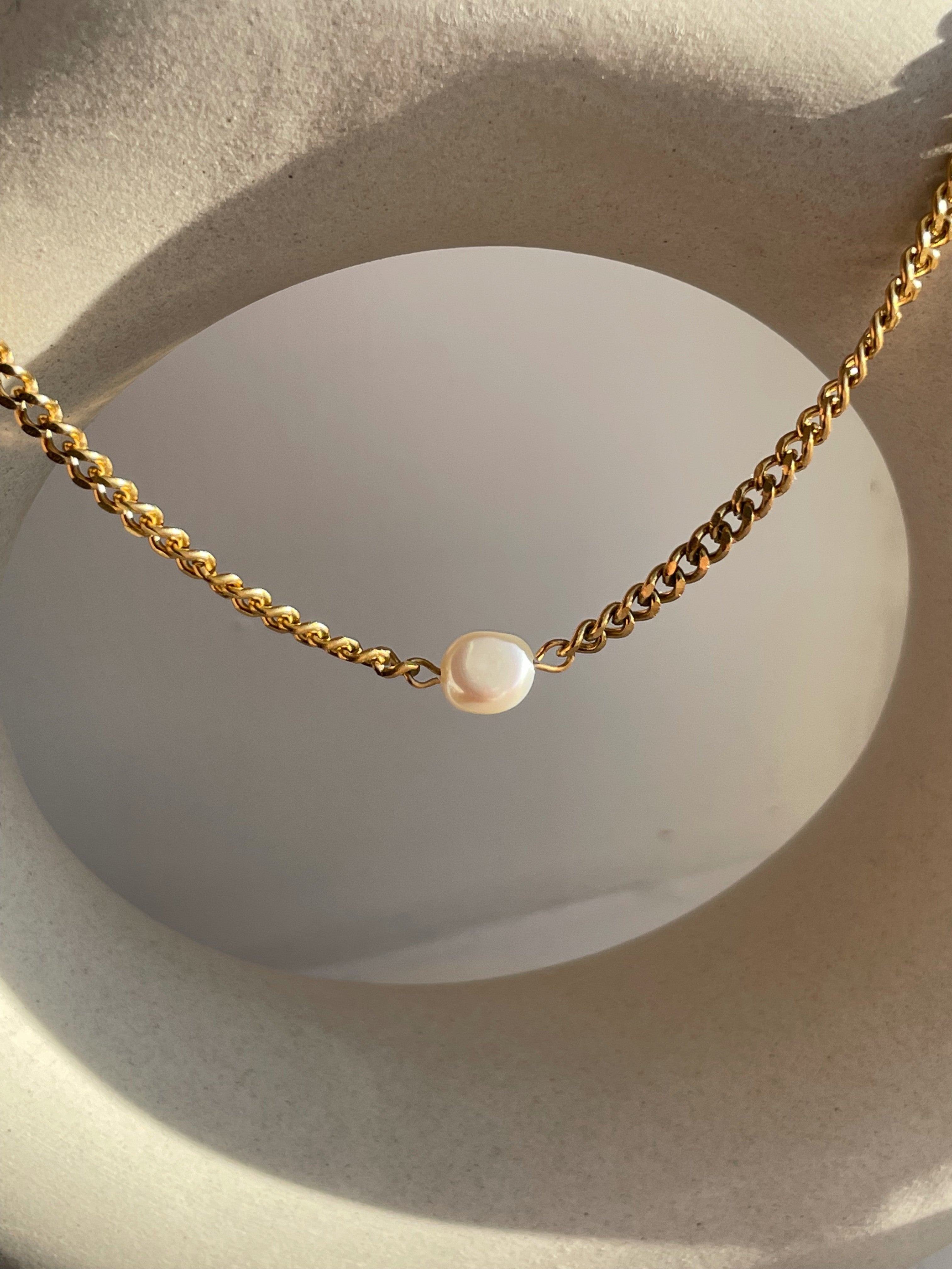 Pearl Chain Choker - Cosmic Chains
