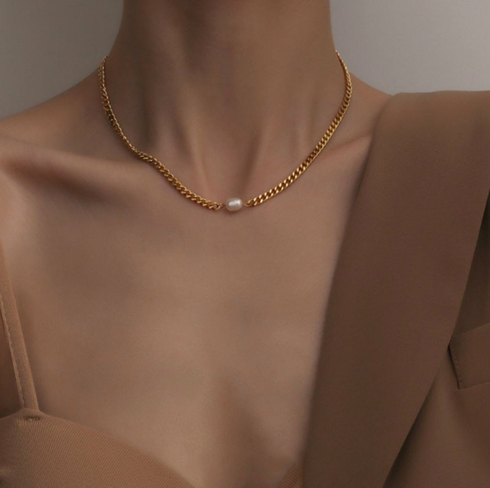 Pearl Chain Choker - Cosmic Chains