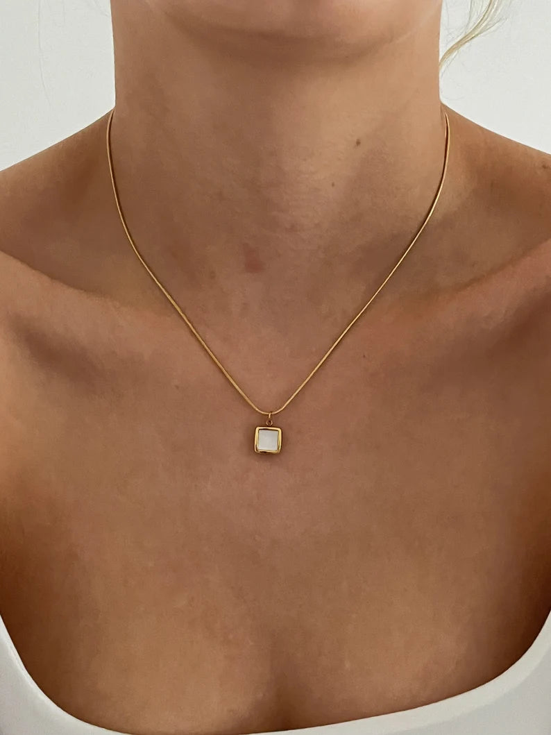 The Elle Necklace - Cosmic Chains