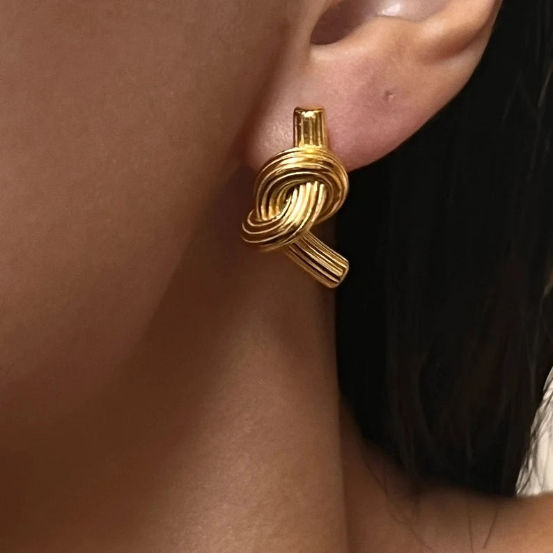 Knott earrings - Cosmic Chains 