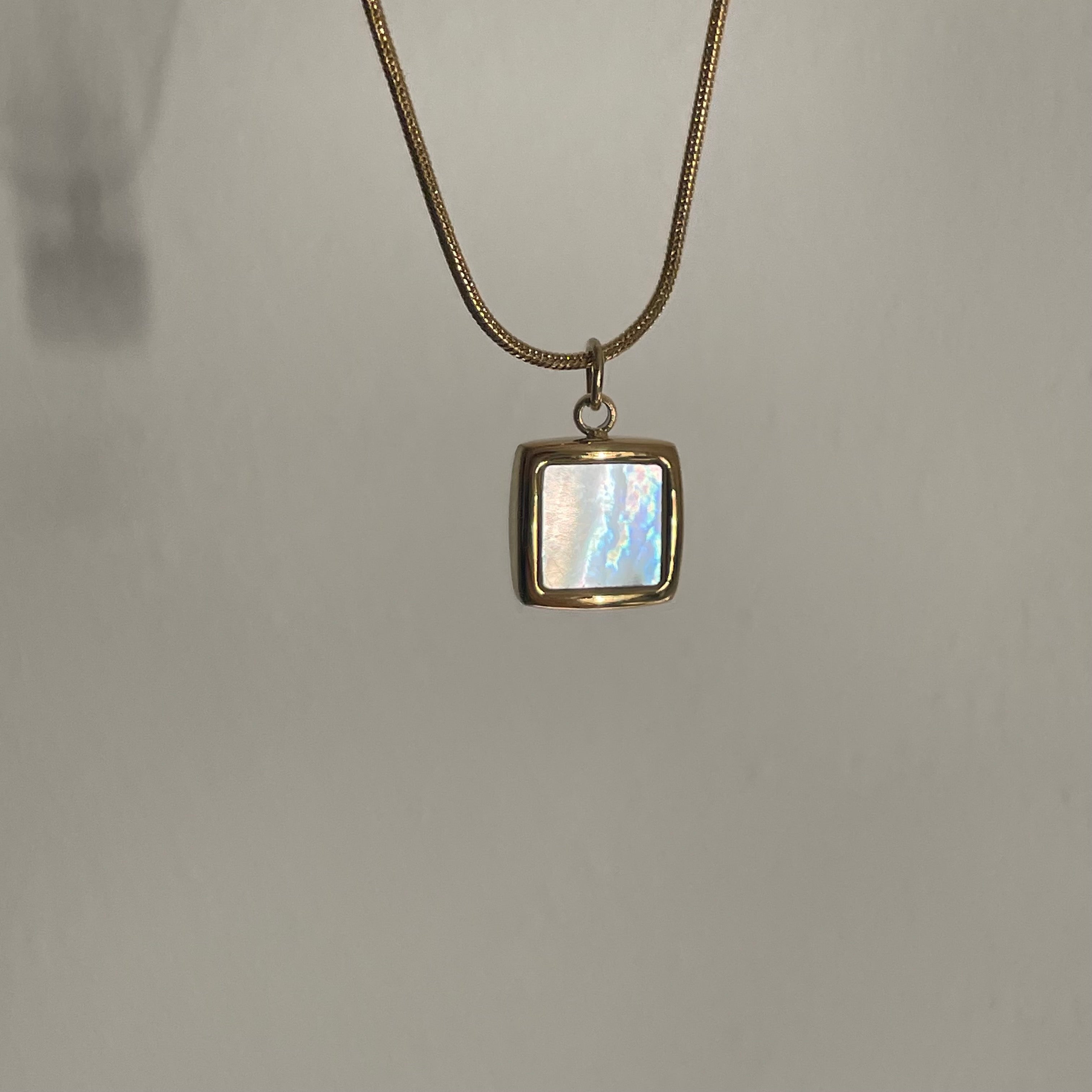 The Elle Necklace - Cosmic Chains