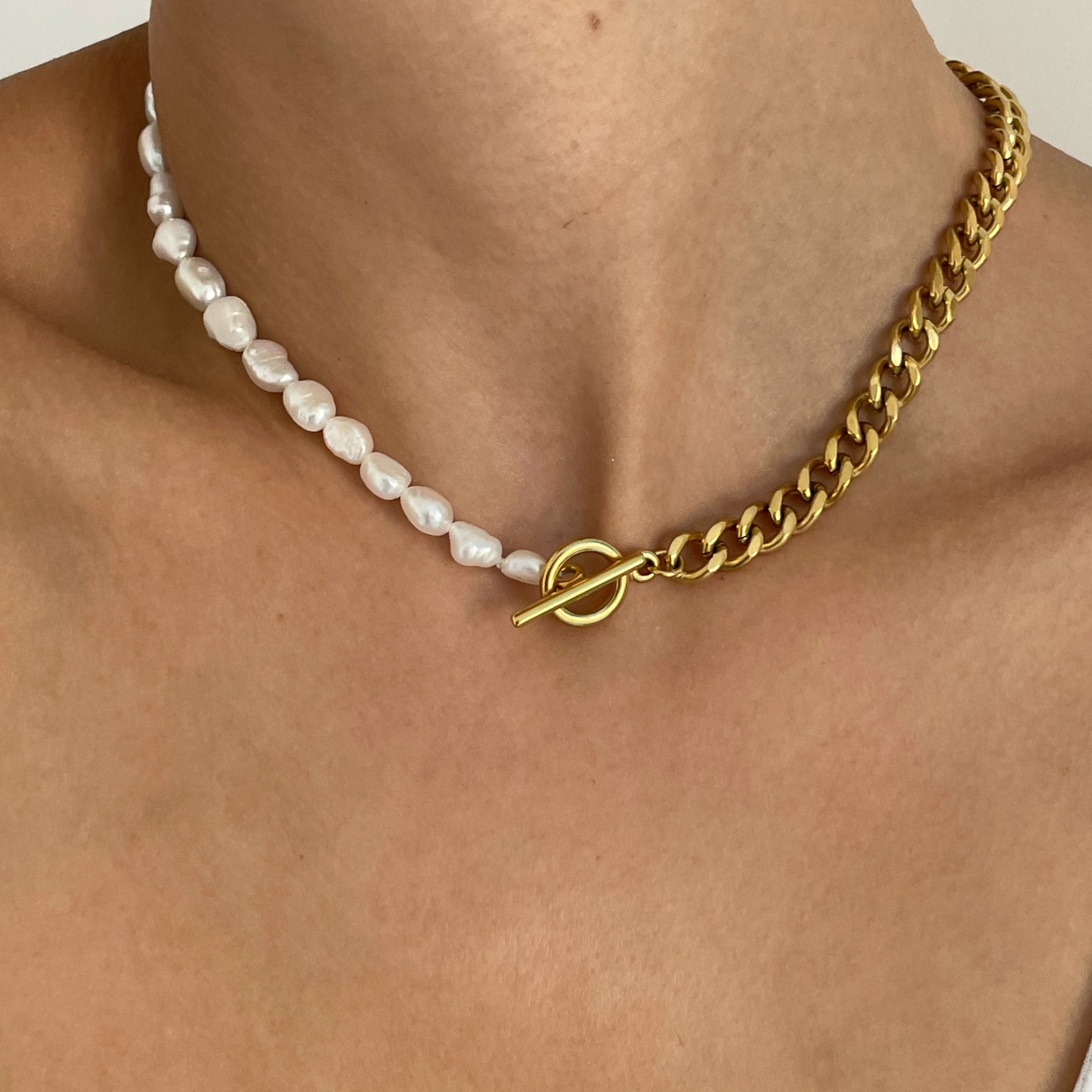 Statement Pearl Choker Necklace: Embrace sophistication with our gold pearl choker