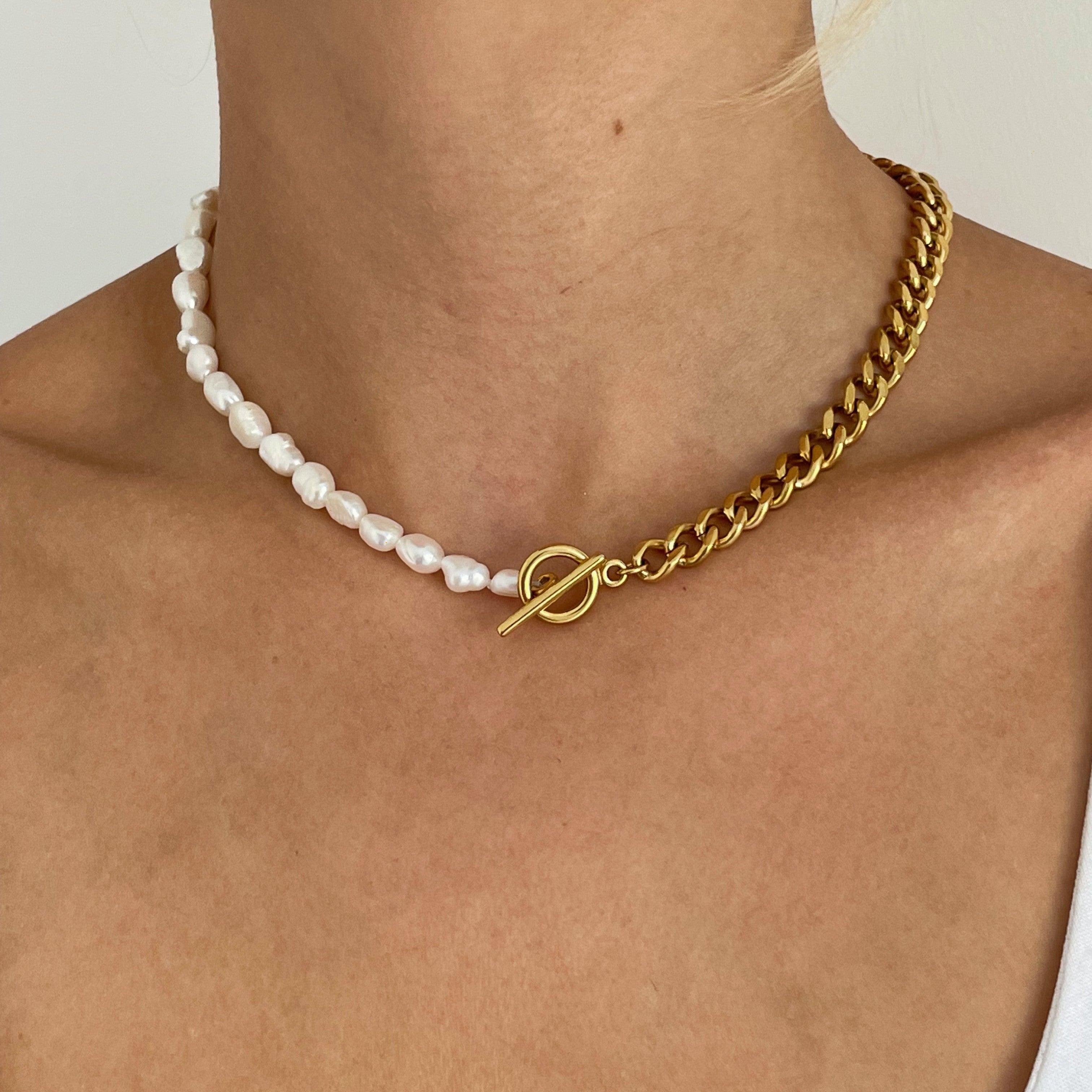 Pearl Chain Necklace: Add a touch of elegance to your ensemble with Gold Pearl and Chain Necklace