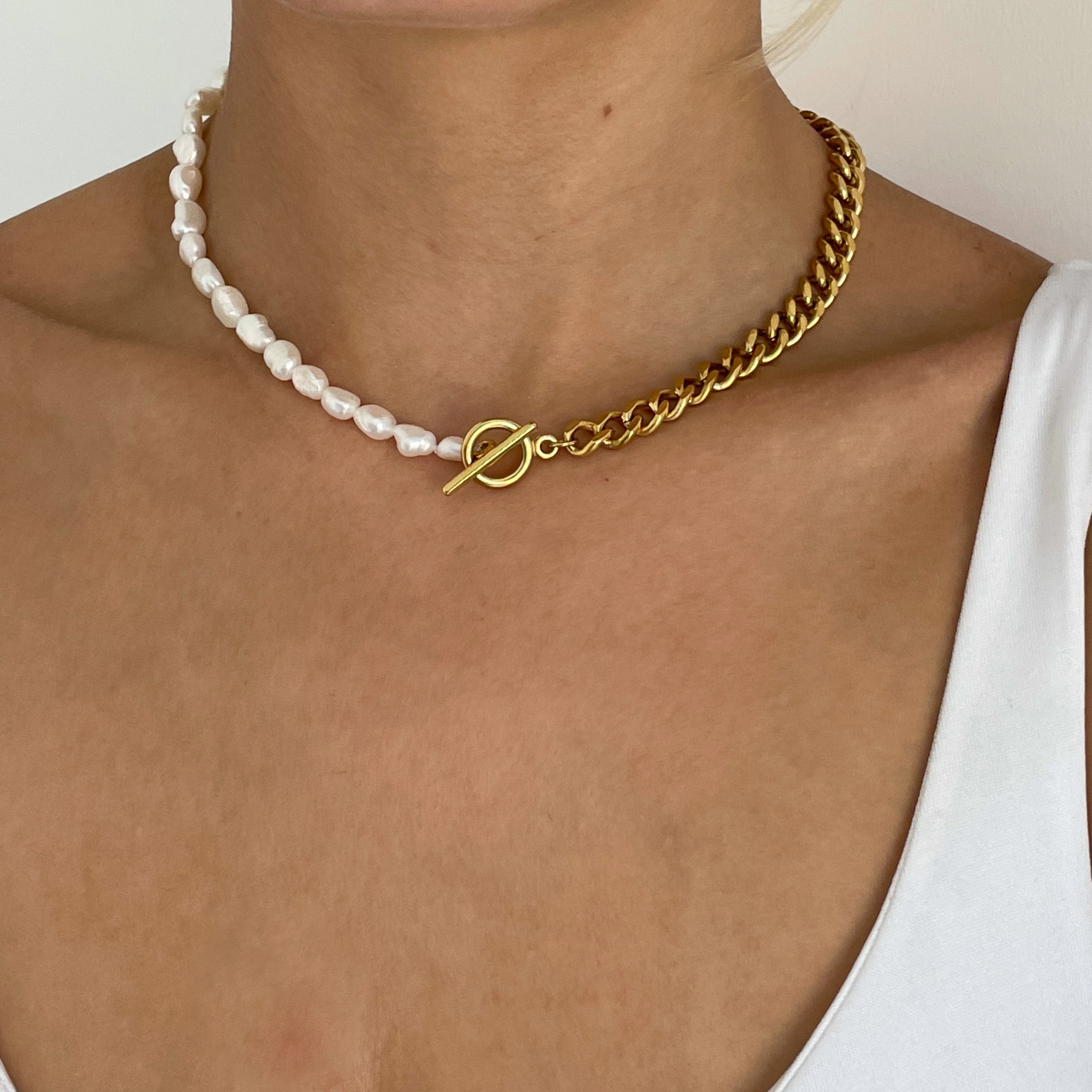 Gold Pearl and Chain Necklace