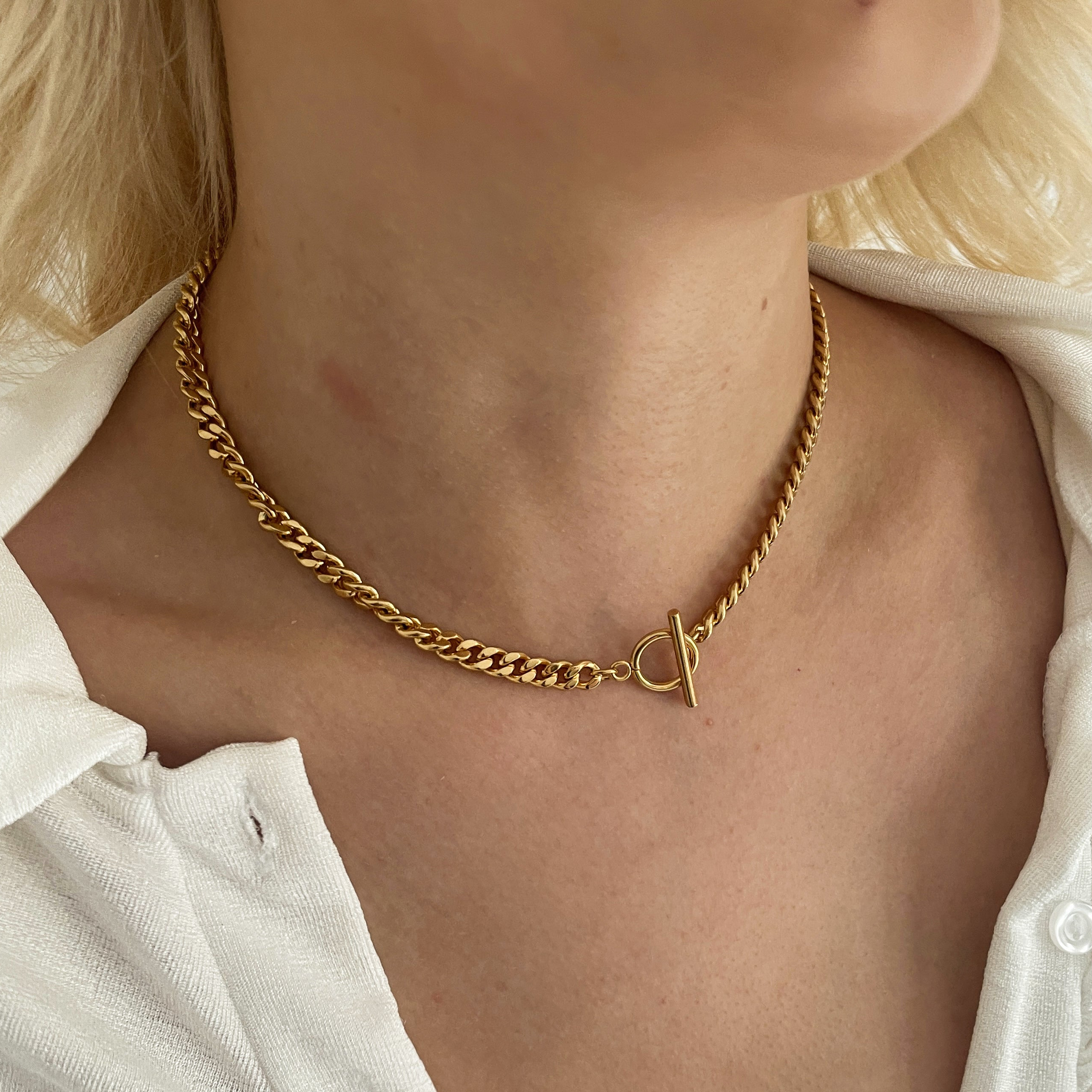 Chunky Gold Toggle Necklace