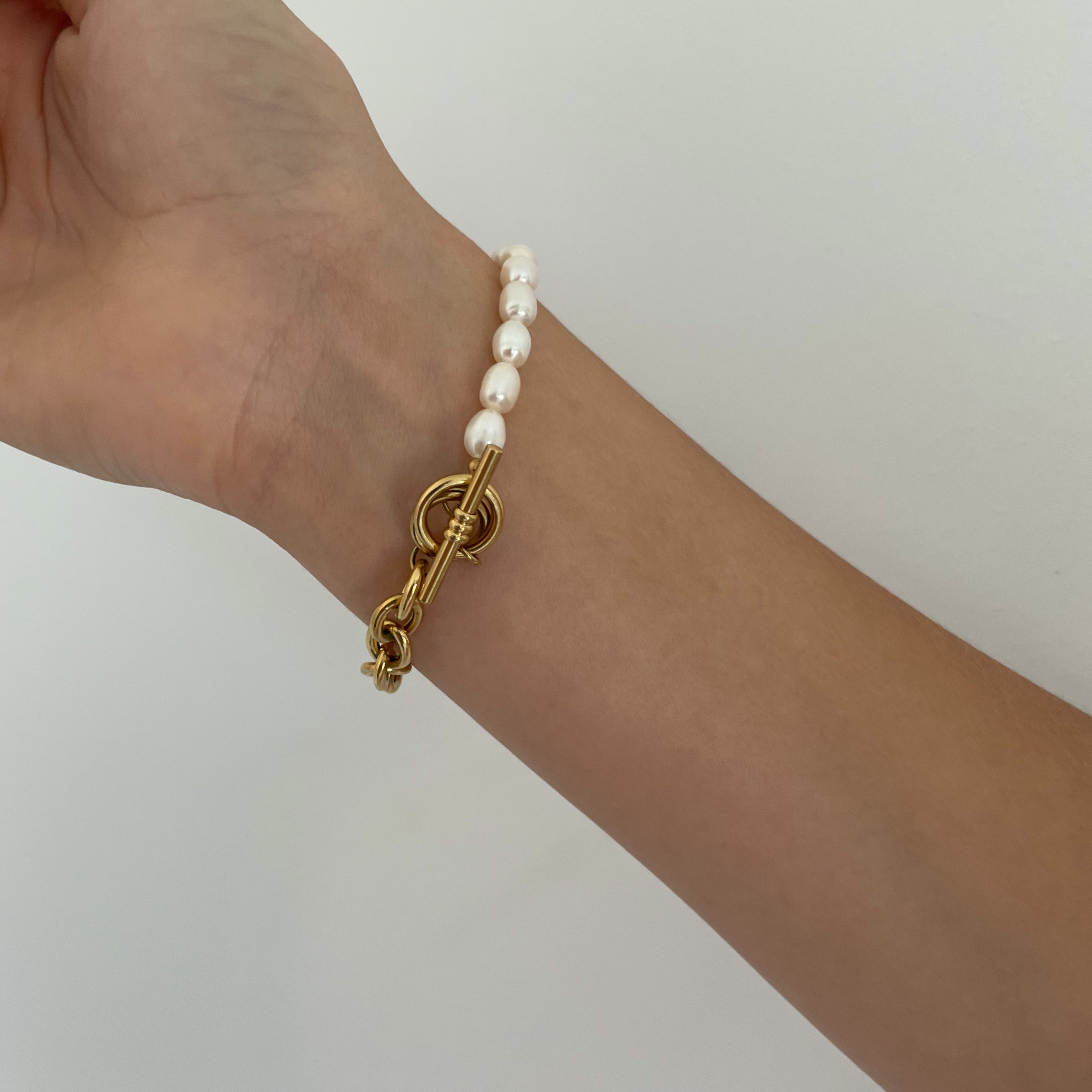 Pearl Chain Bracelet - Cosmic Chains 