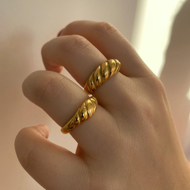 Skinny Croissant Ring - Cosmic Chains 