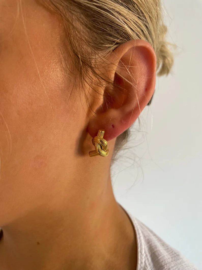 Knott earrings - Cosmic Chains 