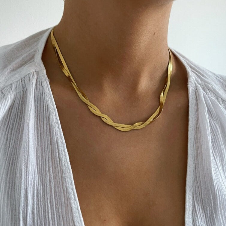 Twisted Tricolor Herringbone Chain Necklace - 14