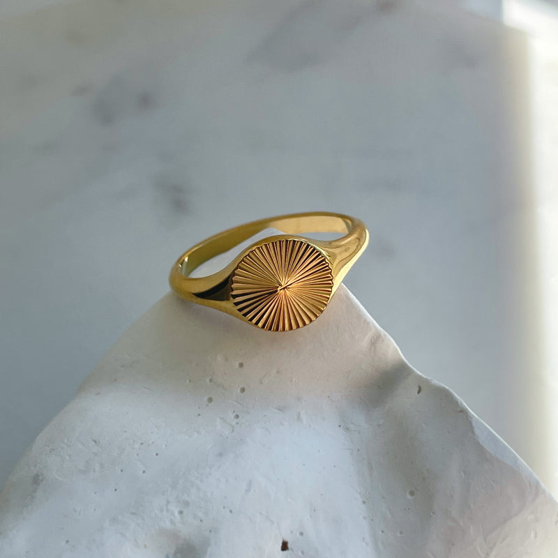 Sun burst Ring - Cosmic Chains 